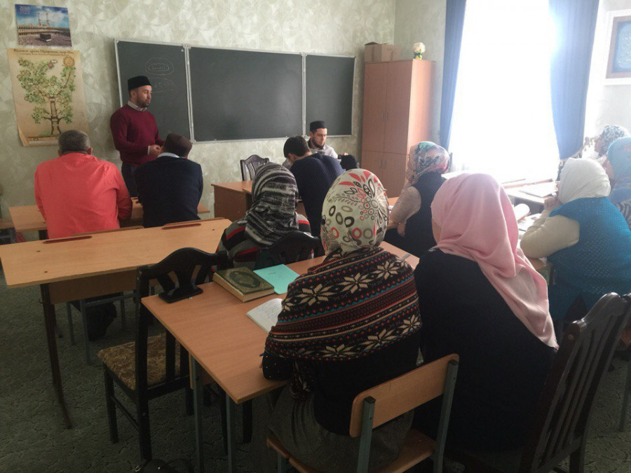 Каждый четверг в чистопольском мухтасибате проходит собрание учителей