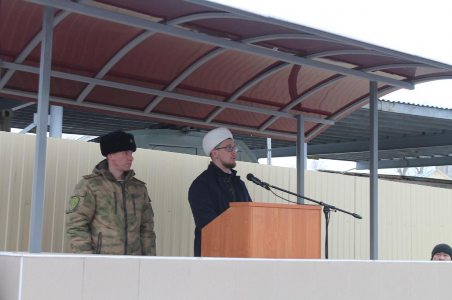 Хабир хазрат Ханов принял участие на открытии зимнего периода подготовки в войсковой части 5561