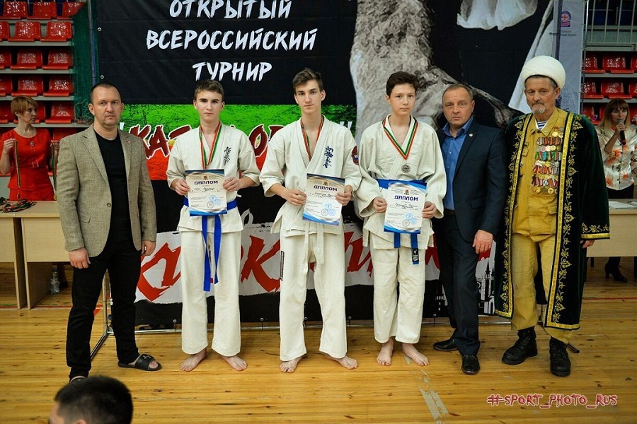 Имам мечети д.Кызыл Байрак принял участие в открытии Всероссийского турнира по киокусинкай 