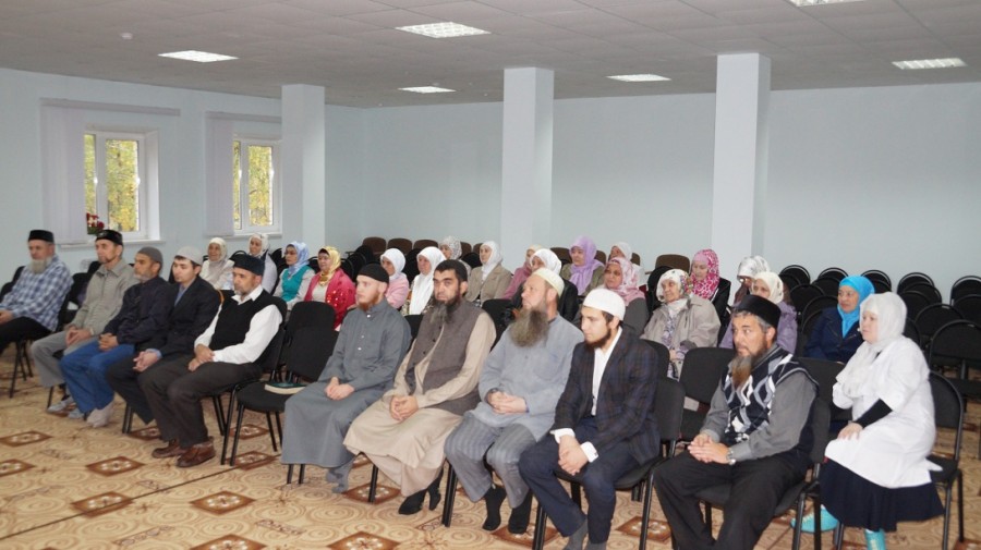 В мечети-медресе «Ак мечеть» состоялось собрание преподавателей воскресных курсов