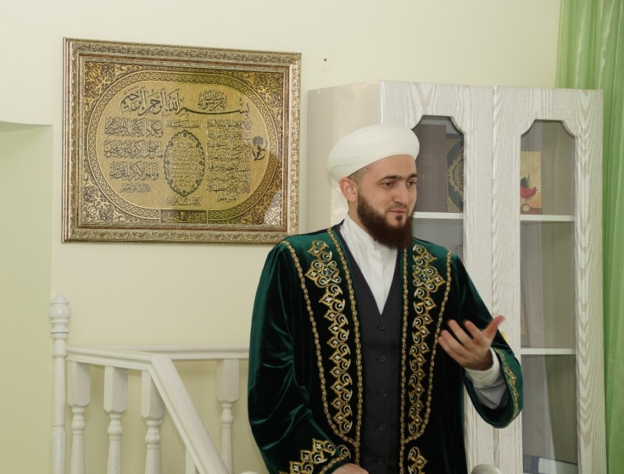 Муфтий Татарстана провел пятничную проповедь в мечети «Муслима»