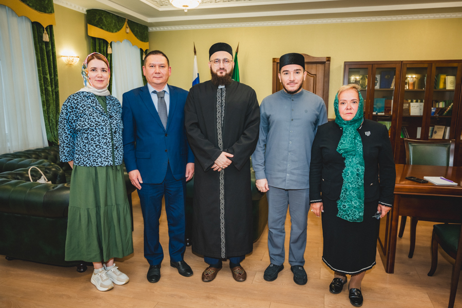 В ДУМ РТ прошла встреча Муфтия Камиля хазрата и главврача Наркодиспансера