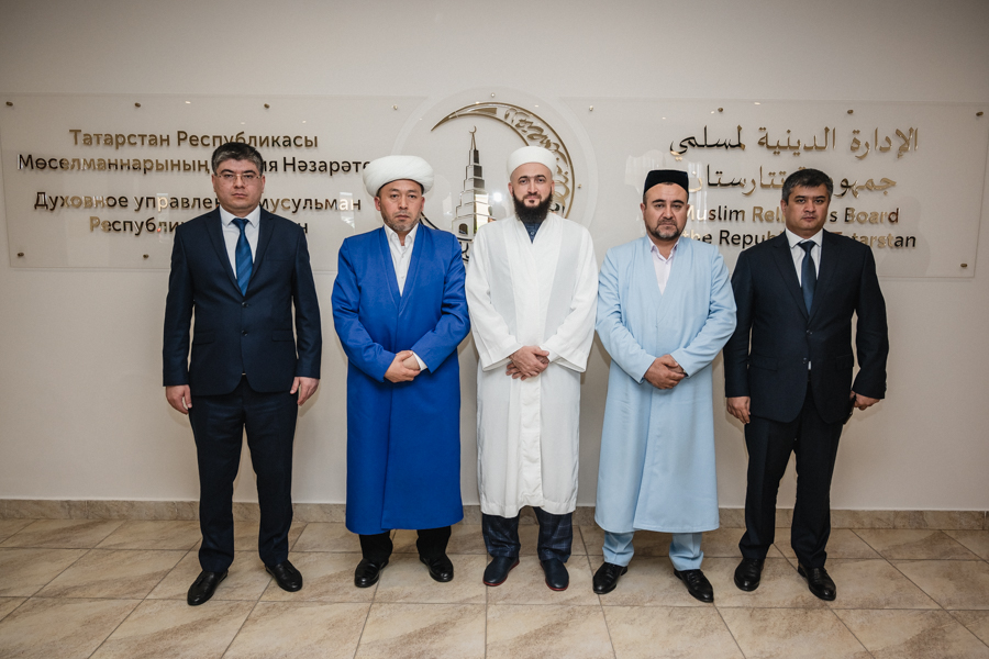 Муфтий Татарстана встретился с делегацией ДУМ Узбекистана