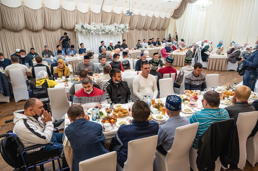 Муфтий Татарстана принял участие в меджлисе в казанской мечети "Ярдэм", посвященном Альмире ханум Адиатуллиной