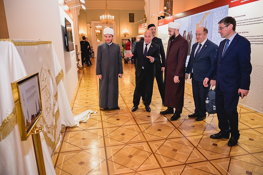 В Москве в Колонном зале Дома Союзов открылась выставка, посвященная к 1100-летию принятия ислама в Волжской Булгарии