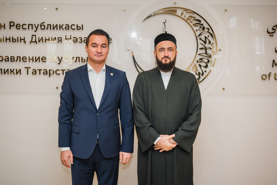 Муфтий Татарстана и министр Минмолодежи РТ рассмотрели пути сотрудничества 
