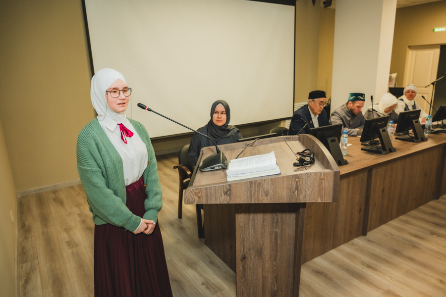 В медресе «Мухаммадия» состоялся конкурс поэзии