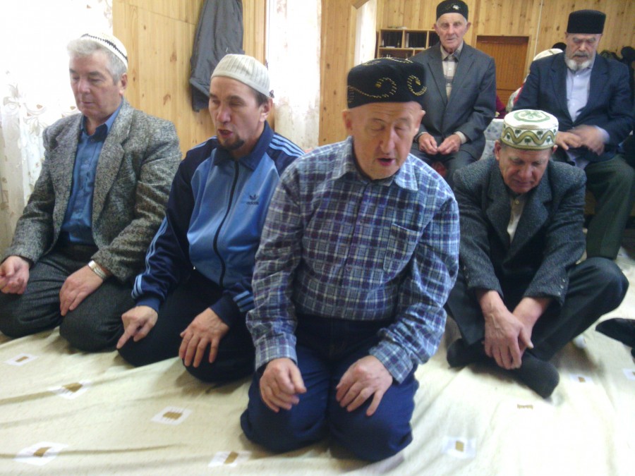 В мечети «Ислам нуры» Бугульминского мухтасибата для незрячих провели Курбан-маджлис