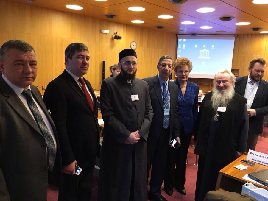Муфтий Татарстана в Париже принимает участие в заседании экспертов ЮНЕСКО