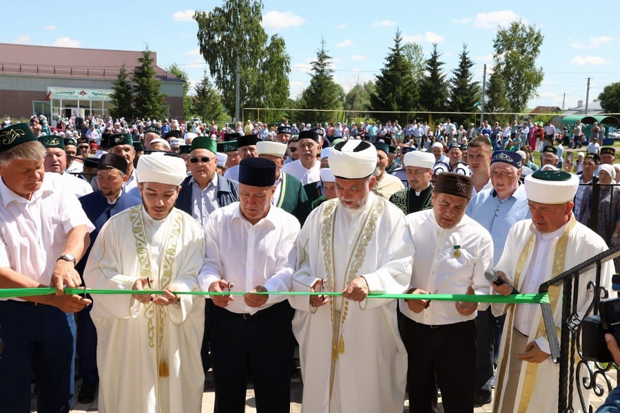В селе Азеево Новошешминского района открылась новая мечеть