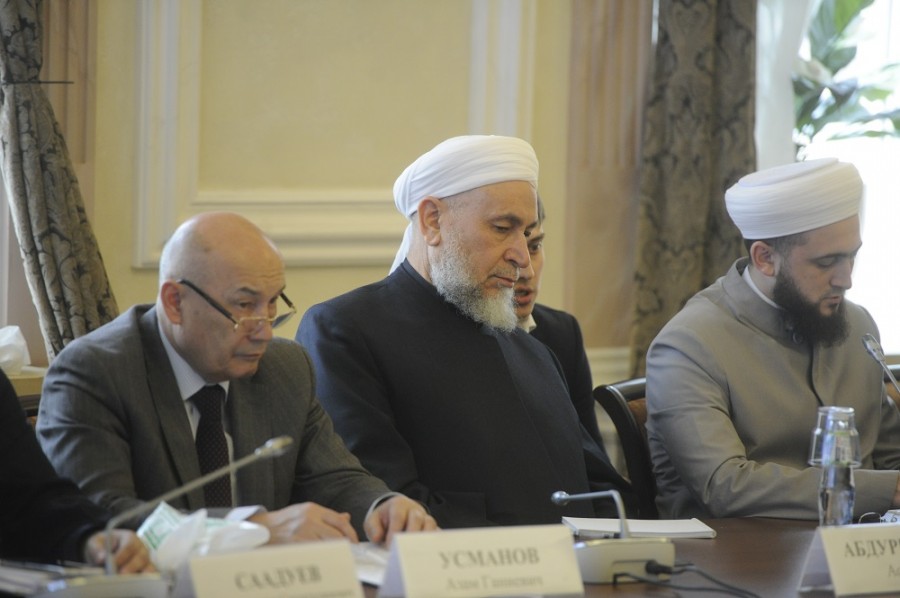 Муфтий Татарстана в Общественной палате РФ обсуждает роль и значение суфизма
