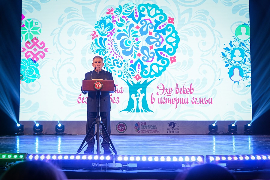 Муфтий принял участие в награждении победителей Фестиваля родословной “Эхо веков в истории семьи”