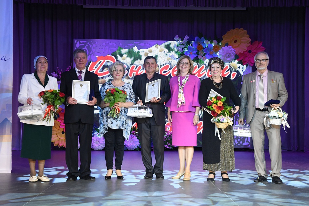 Казанские семьи наградили медалями «За любовь и верность»