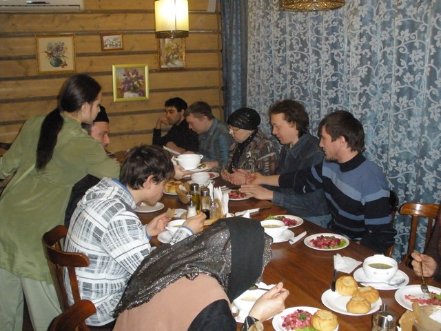 Благотворительный обед в кафе «Биляр»