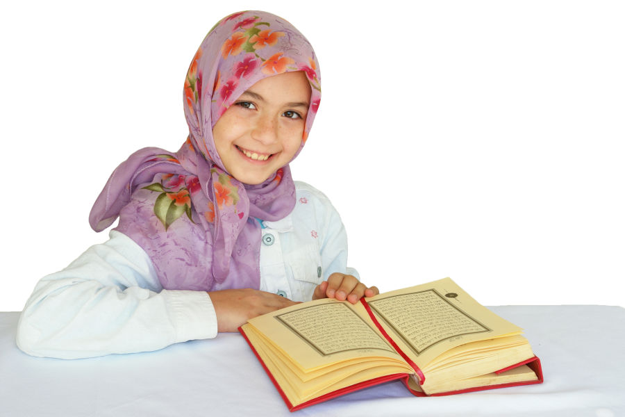 4 путевки в хадж получат победительницы конкурса Корана в Бавлах