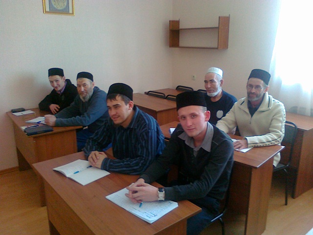 Имамы Бугульминского района проходят курсы повышения квалификации