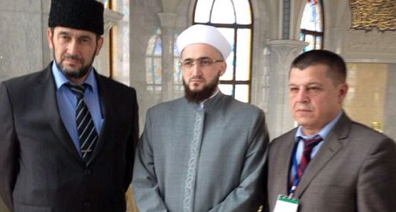 Муфтий Татарстана провёл экскурсию в Кул Шарифе для делегации меджлиса крымско-татарского народа
