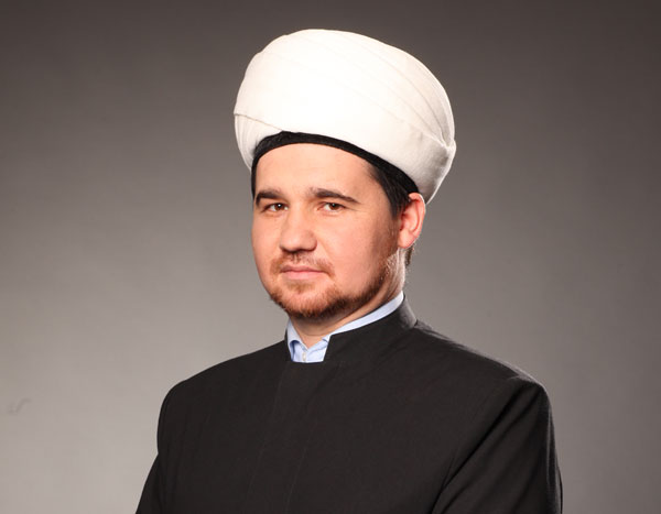 Рустам Батров принял участие на IX Мусульманском форуме в Москве