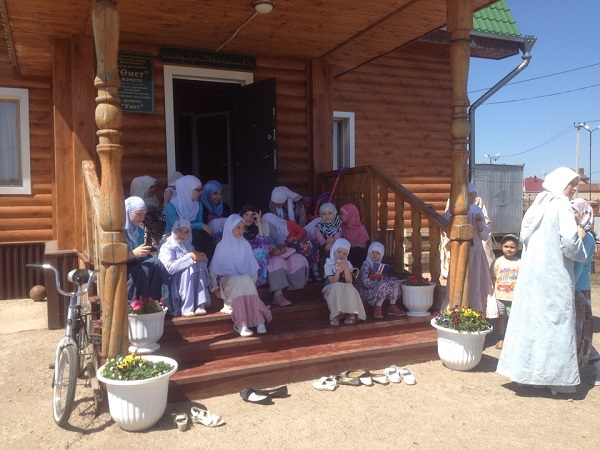 В Бавлинском мухтасибате открылись детские лагеря