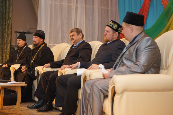 В Чистополе прошла встреча представителей традиционных религиозных конфессий с молодежью