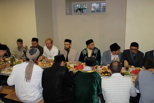 В мечети «Гаиля» состоялся ифтар с участием муфтия РТ
