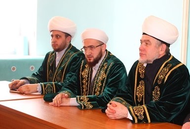 В поселке Уруссу состоялась встреча муфтия с имамами