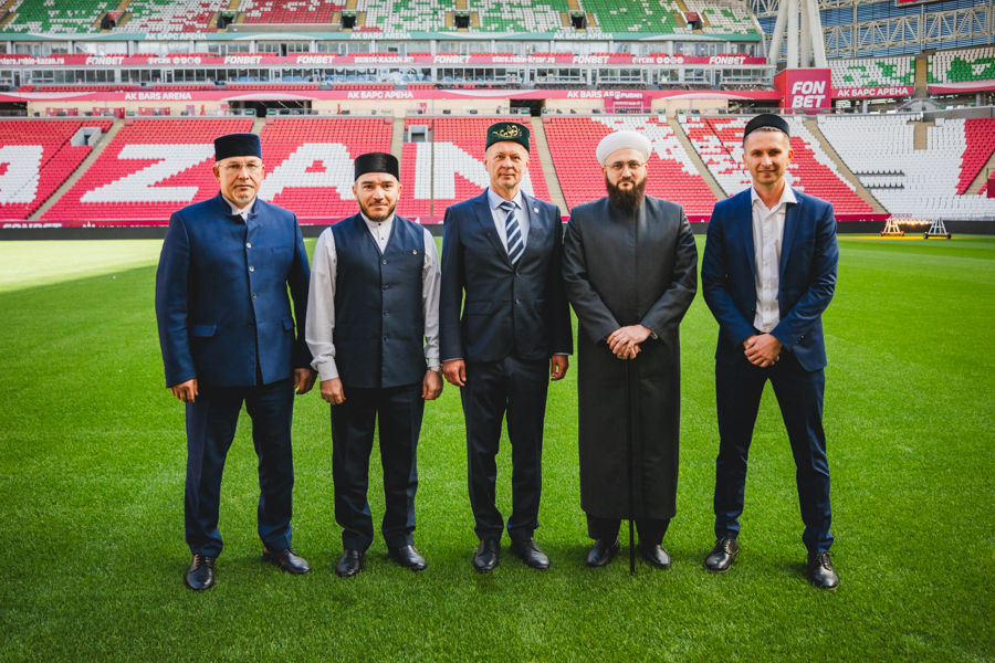 «Ак Барс Арена»да Камил хәзрәт Сәмигуллин катнашында халык өчен намаз бүлмәләре ачылды