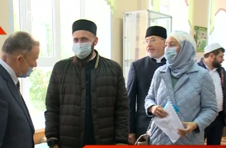 Сколько проголосовало в татарстане. Муфтий Татарстана хазрат Самигуллин проголосовал.