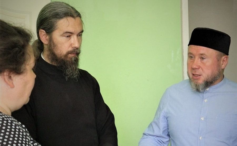 Салих хазрат Ибрагимов принял участие в рабочей встрече в БФ «Тёплые руки»